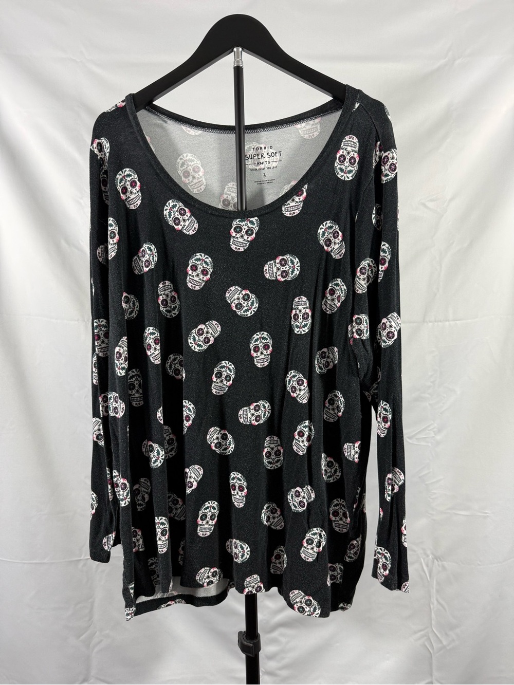 Torrid Super Soft Skull Print Long Sleeve Top Size 3 3X Goth Halloween